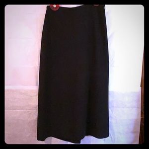Laura Scott 100% polyester black skirt 36 in long